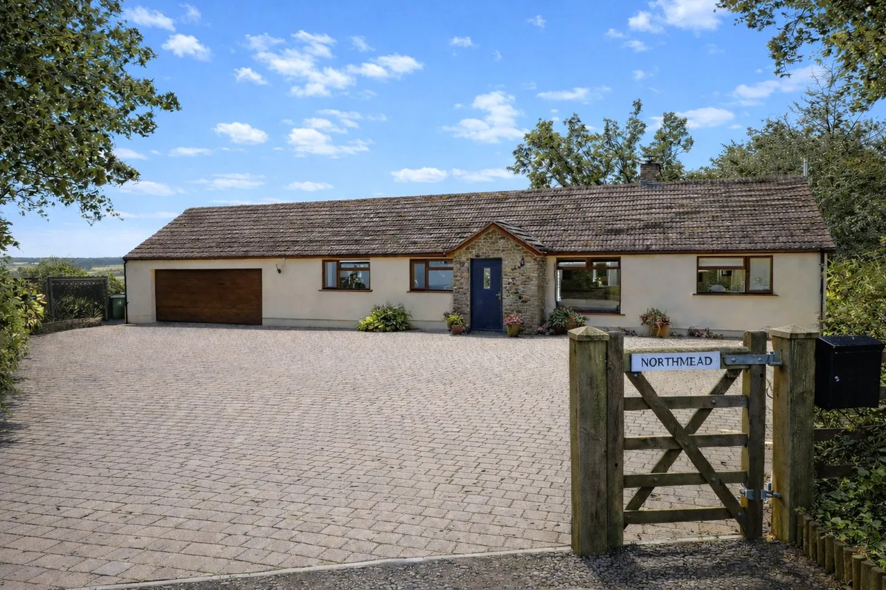 4 bed house for sale, Clawton, Holsworthy, EX22