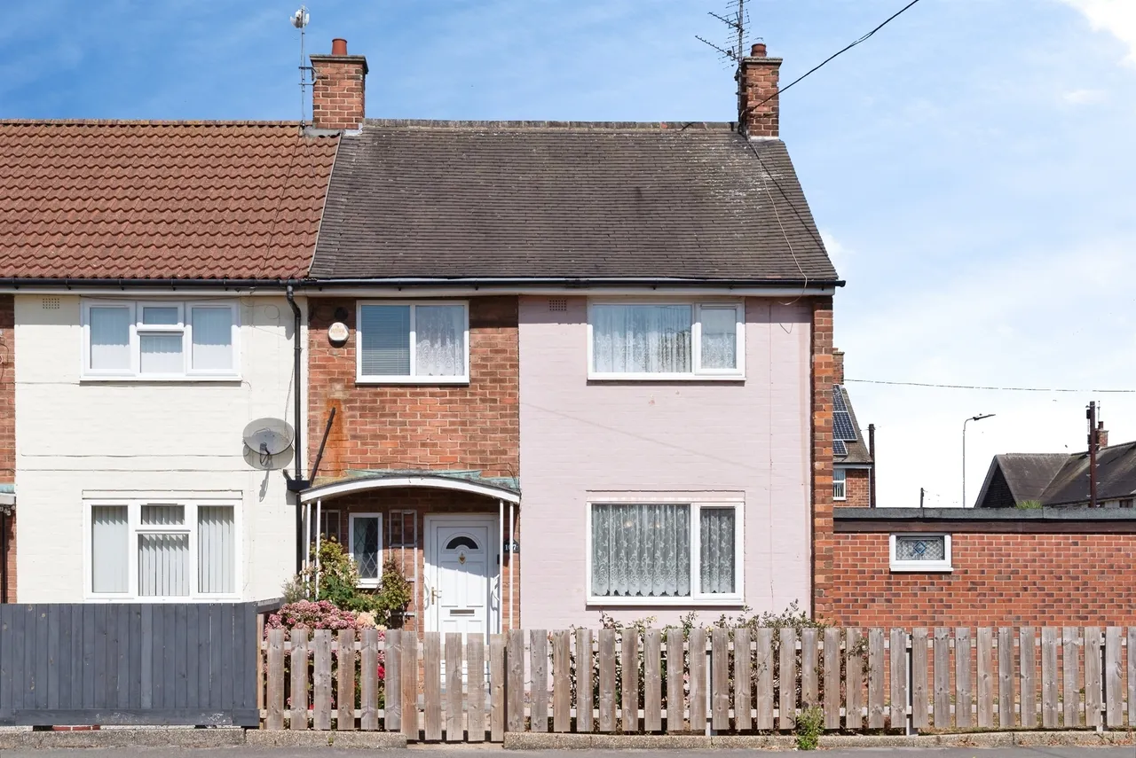2 bed house for sale — Stonebridge Avenue, Hull