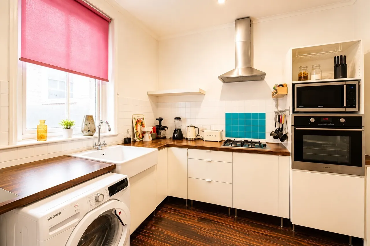Rushcroft Road, London, SW2, photo 3