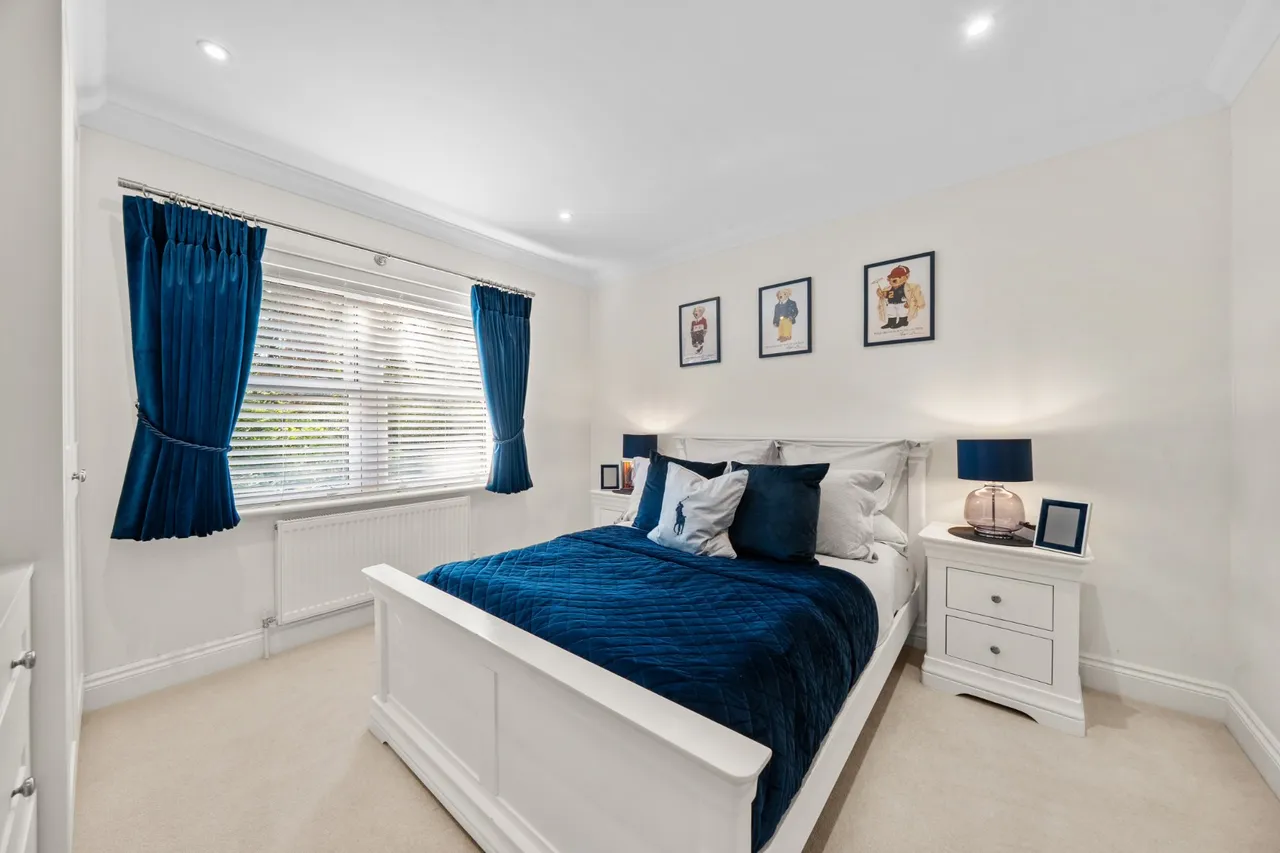 Old Woking Road, Pyrford, GU22, photo 17