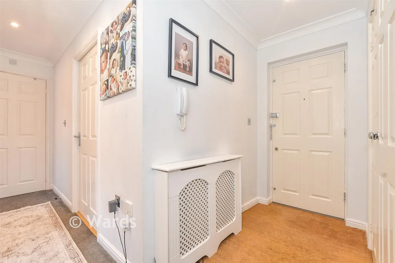 Bluebell Road, Kingsnorth, TN23, photo 7