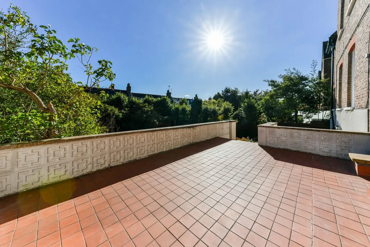 Daleham Gardens, London, NW3, photo 3