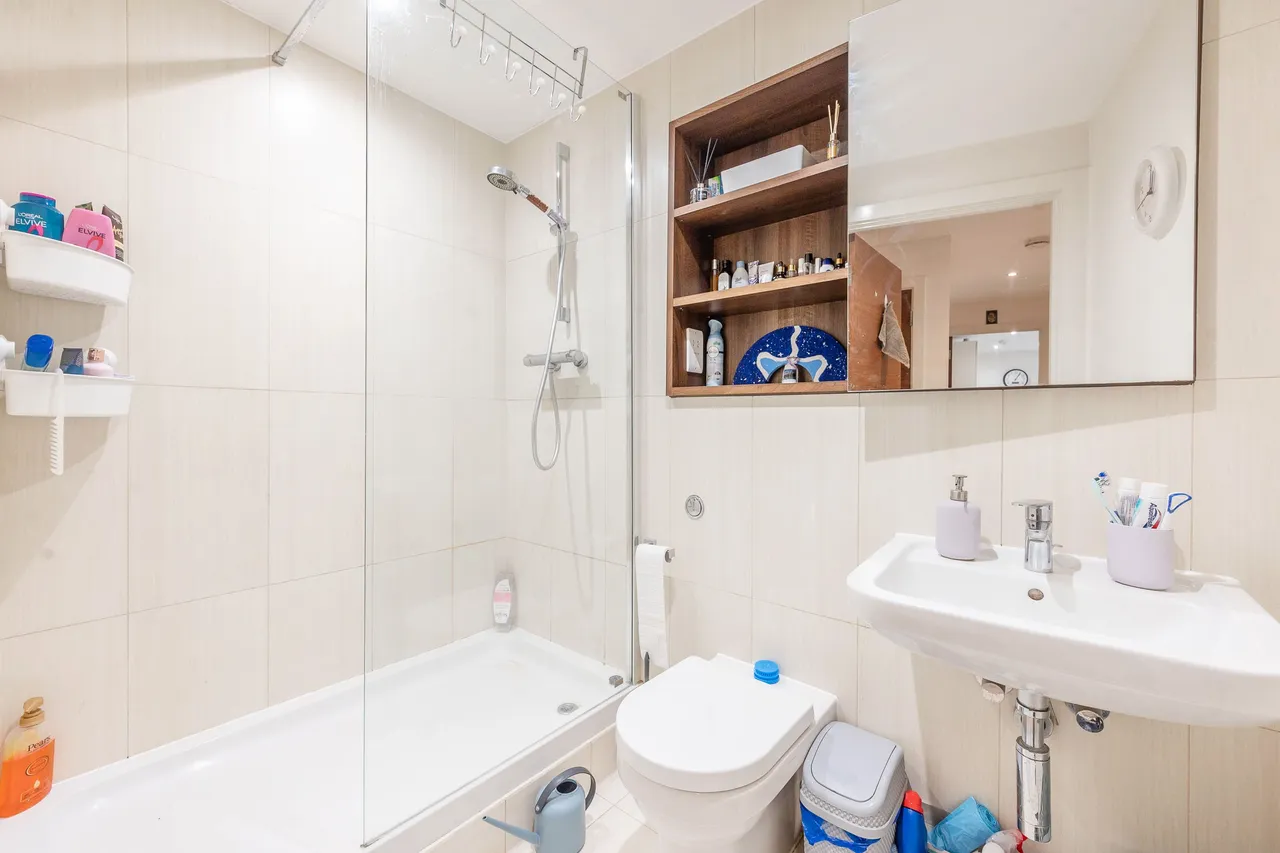 22 Monarch Court, Howard Road, Stanmore, photo 10
