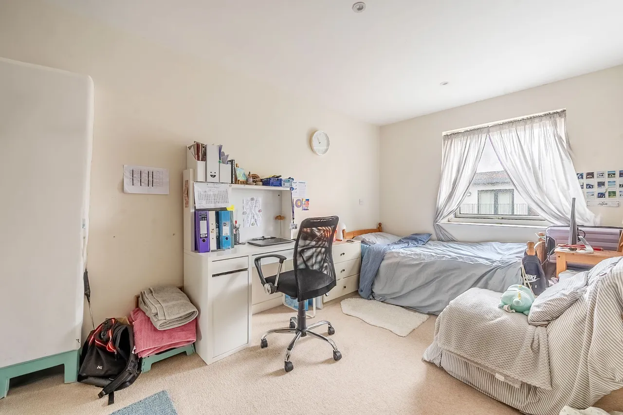 22 Monarch Court, Howard Road, Stanmore, photo 6