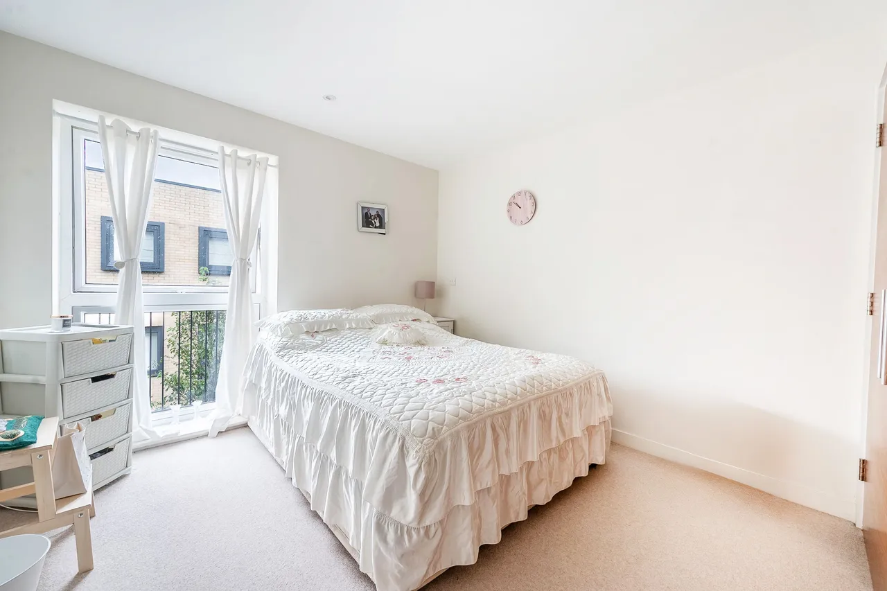 22 Monarch Court, Howard Road, Stanmore, photo 5
