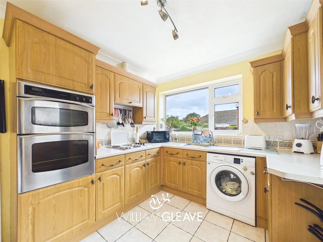 Mercia Drive, Mynydd Isa, CH7, photo 5