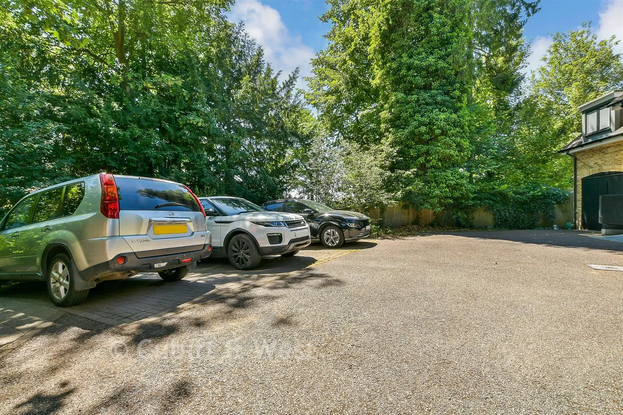 Fox Lane, Reigate, RH2, photo 18