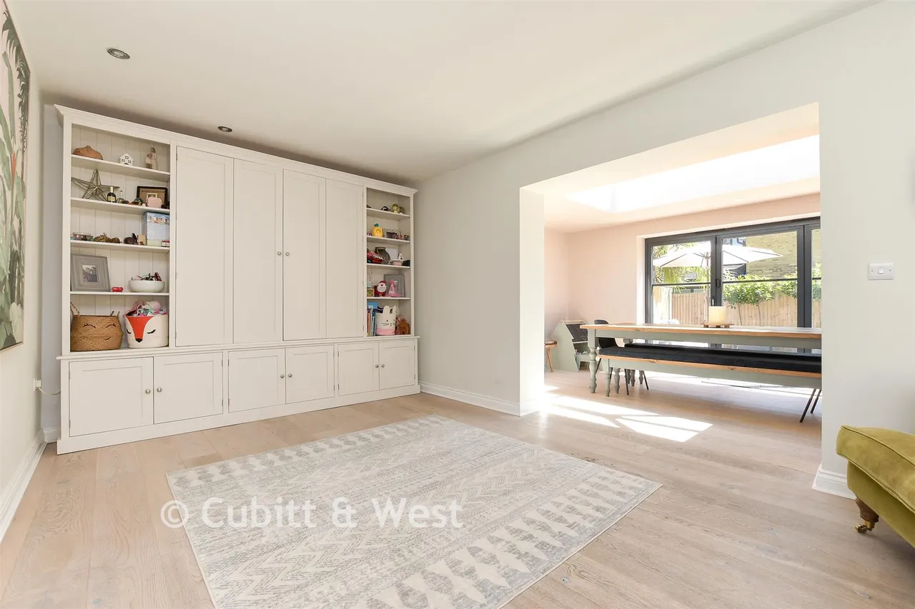 Fox Lane, Reigate, RH2, photo 11
