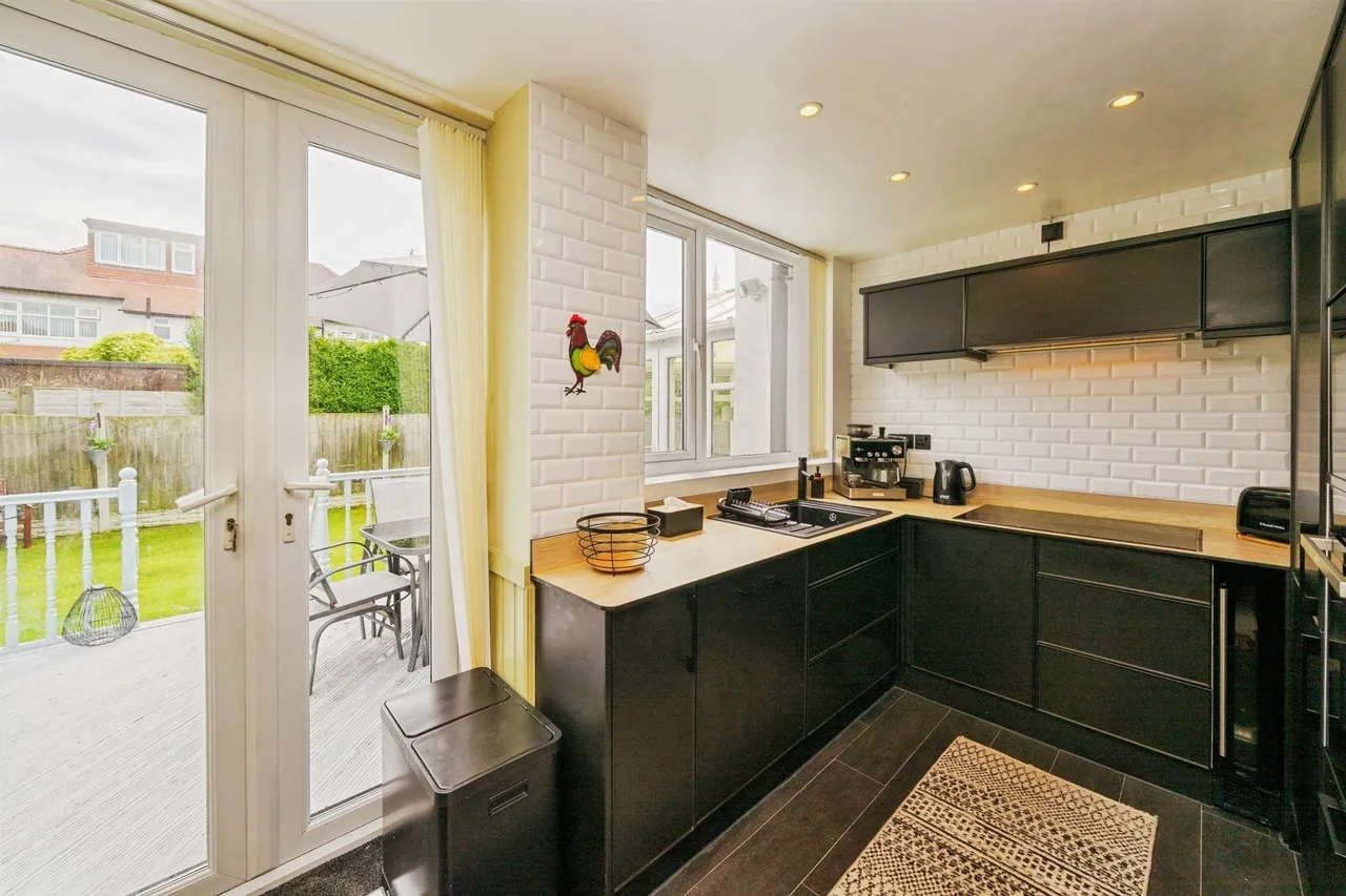 Loretto Drive, Wirral, CH49, photo 7