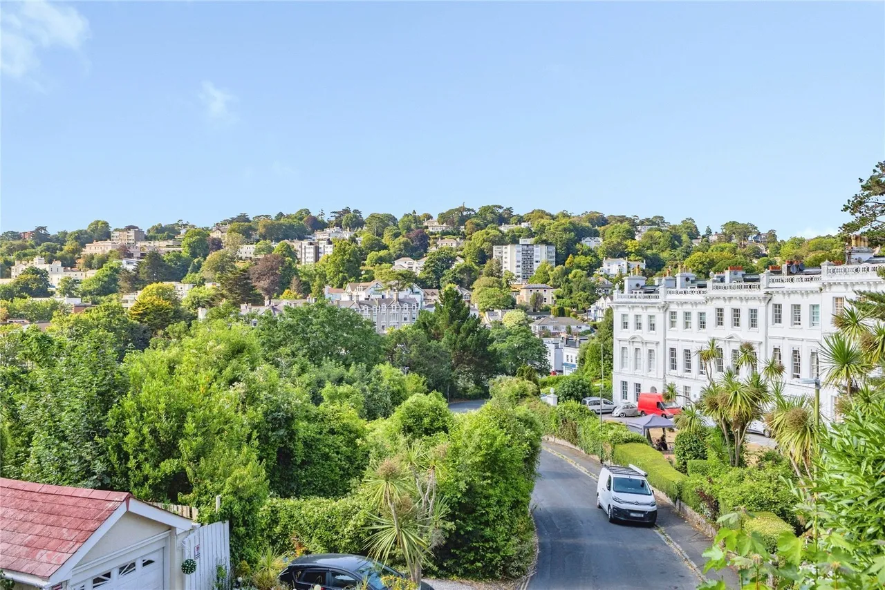Higher Woodfield Road, Torquay, TQ1, photo 15