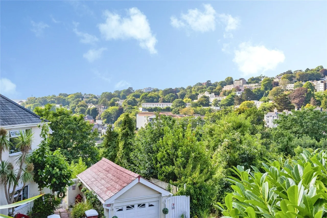 Higher Woodfield Road, Torquay, TQ1, photo 2