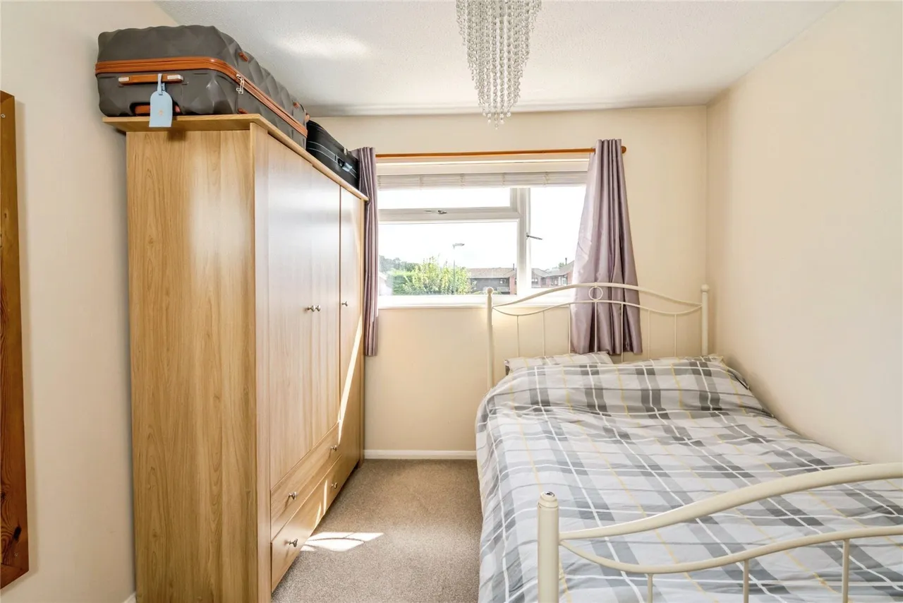 Springfield Close, Chichester, PO18, photo 9