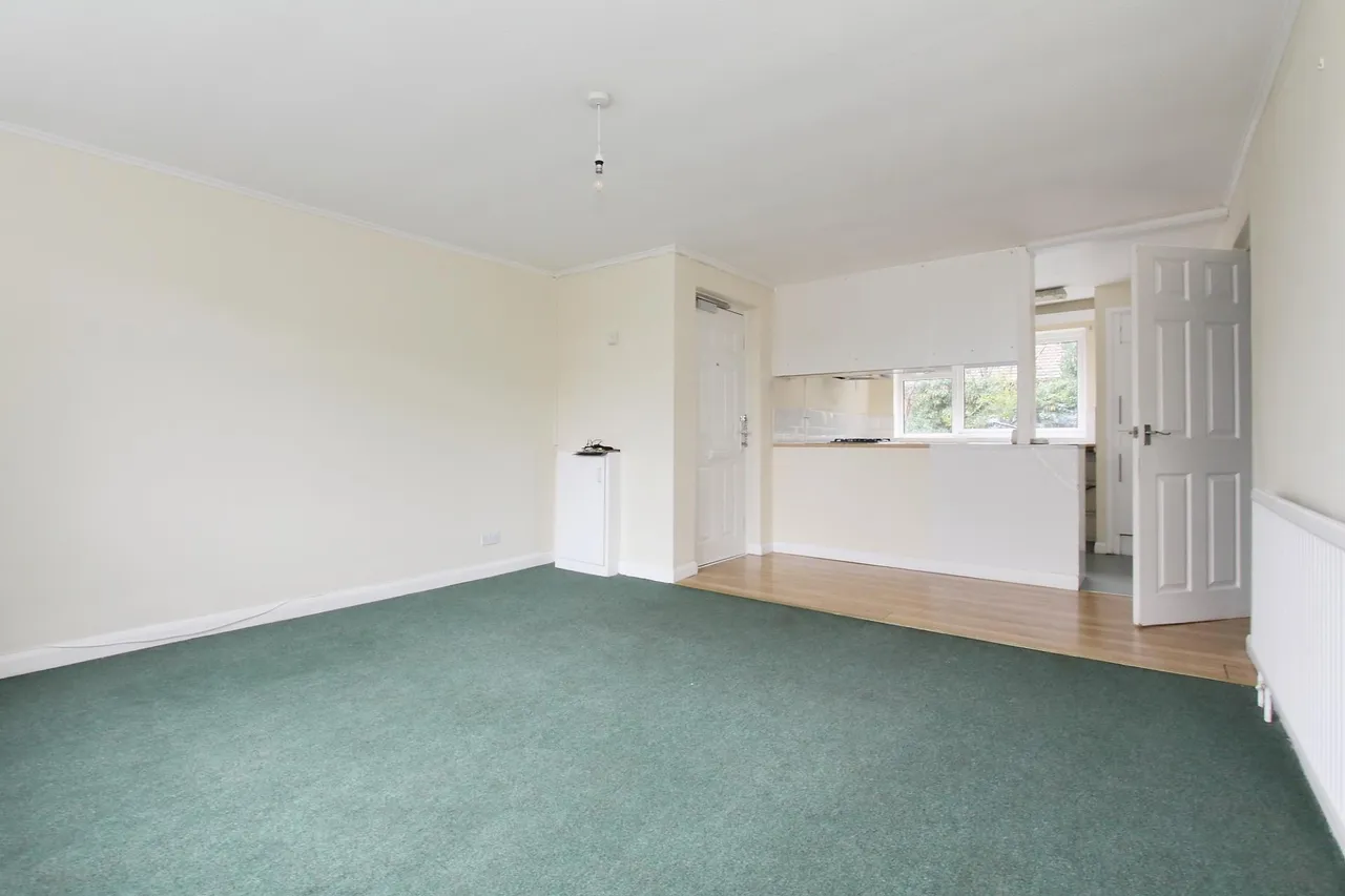 The Elms, Andover, SP10, photo 8