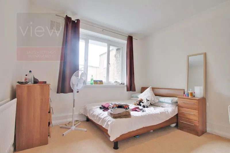 Tabard Garden Estate, London SE1 1YX, photo 3