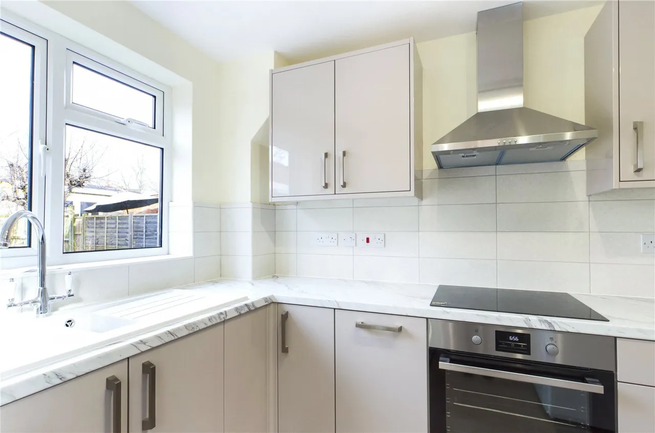 Kentwood Close, Tilehurst, RG30, photo 13