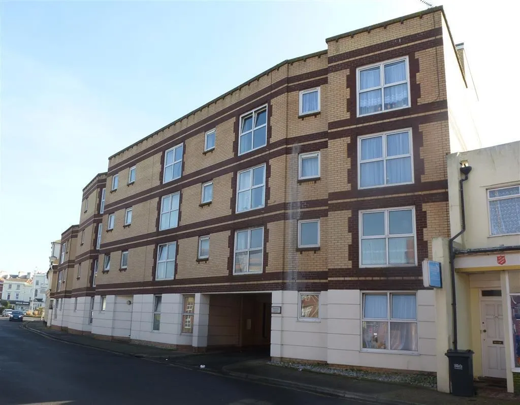 1 bed flat for sale — Langney Road, Eastbourne