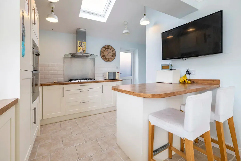 Trafalgar Avenue, Bletchley, Milton Keynes, Buckinghamshire, MK3 7UP, photo 12