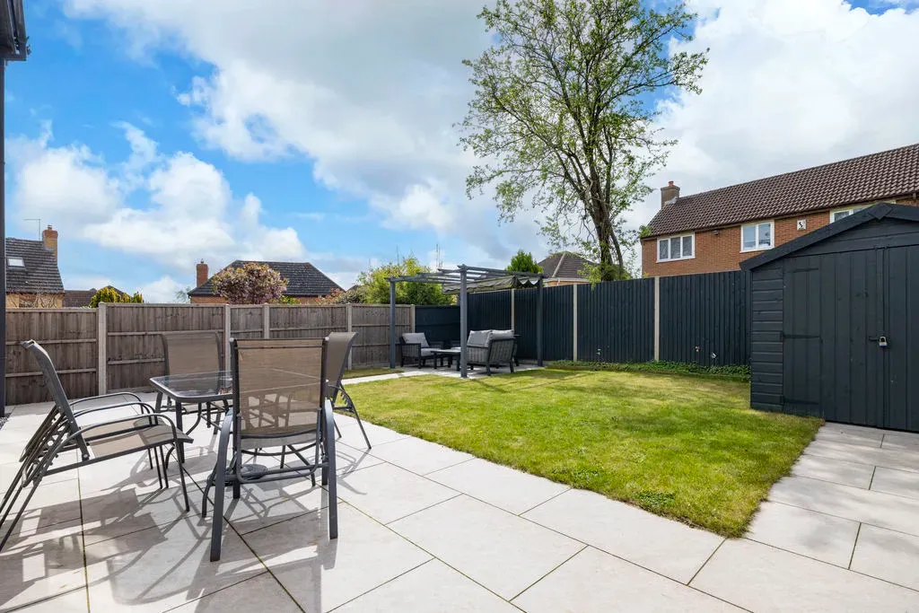 Trafalgar Avenue, Bletchley, Milton Keynes, Buckinghamshire, MK3 7UP, photo 5