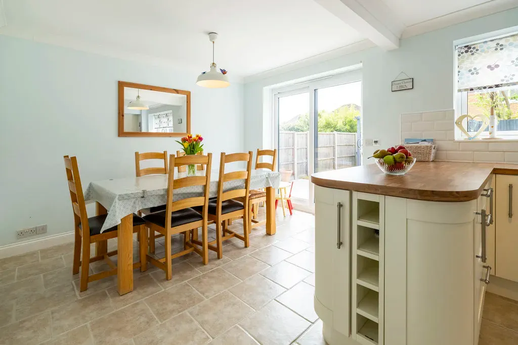 Trafalgar Avenue, Bletchley, Milton Keynes, Buckinghamshire, MK3 7UP, photo 10