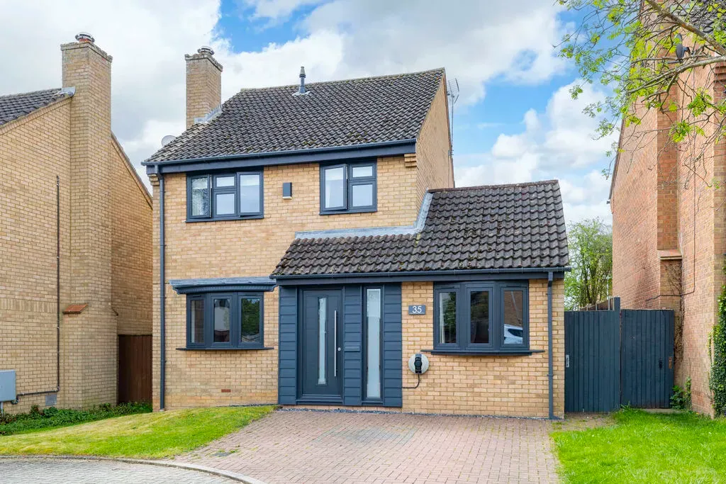 Trafalgar Avenue, Bletchley, Milton Keynes, Buckinghamshire, MK3 7UP, photo 25