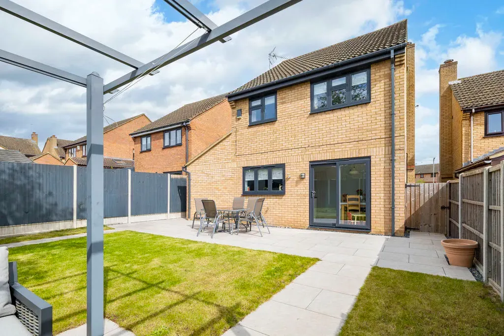 Trafalgar Avenue, Bletchley, Milton Keynes, Buckinghamshire, MK3 7UP, photo 22