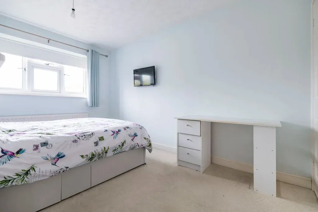Trafalgar Avenue, Bletchley, Milton Keynes, Buckinghamshire, MK3 7UP, photo 23
