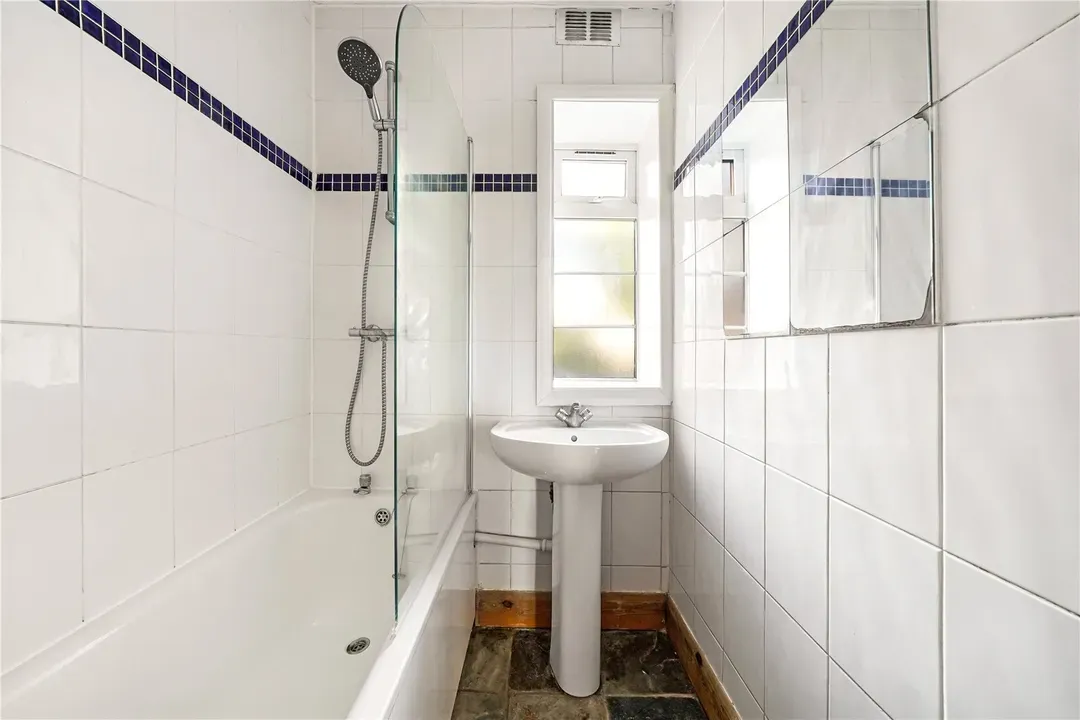 Shoot Up Hill, London, NW2, photo 9
