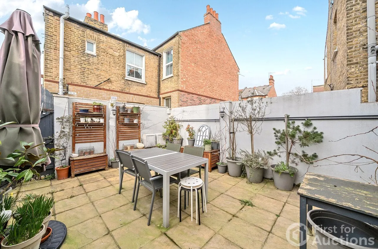Market Terrace, Fees Apply, TW8, photo 7