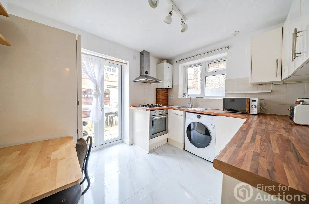 1 bed flat to rent, Market Terrace, Fees Apply, TW8