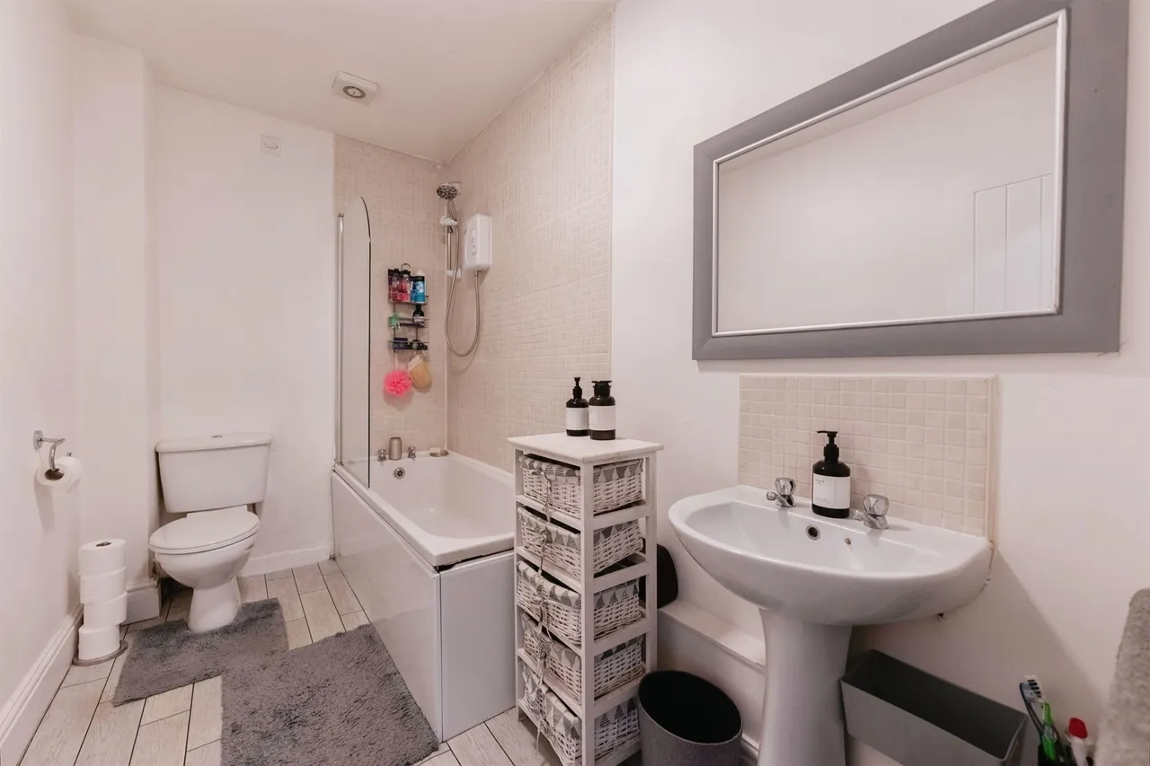 Grange Road West, Prenton, CH43, photo 9