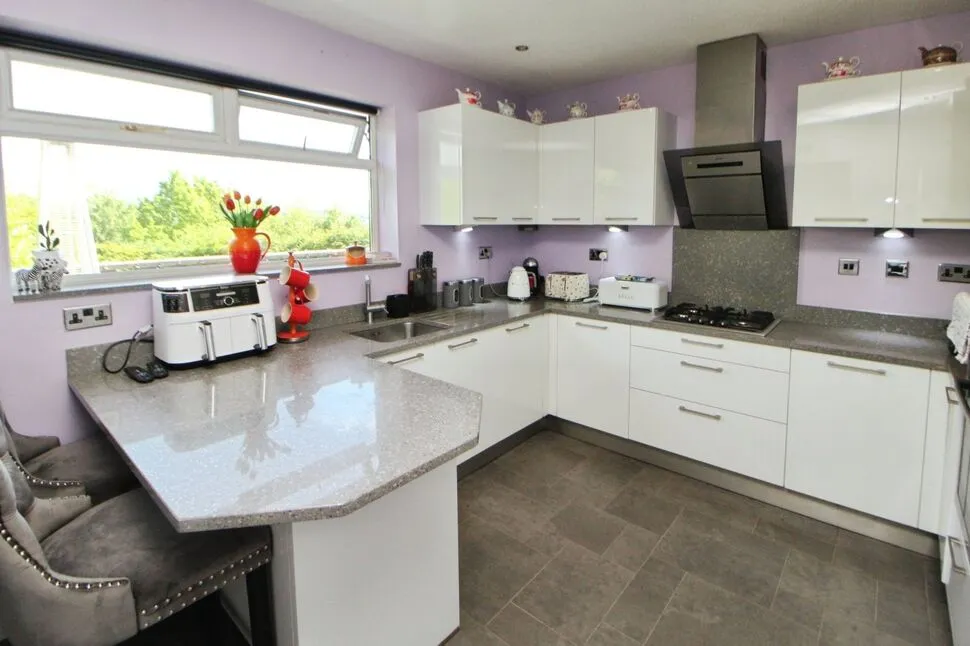 Heath Road, Glossop, Derbyshire, SK13, photo 6