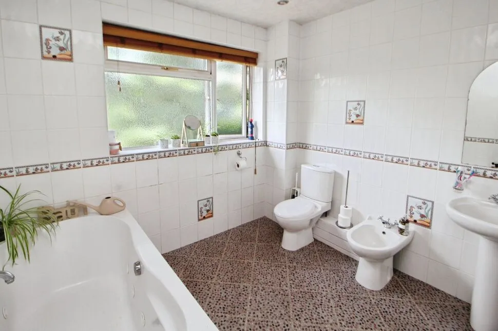 Heath Road, Glossop, Derbyshire, SK13, photo 7