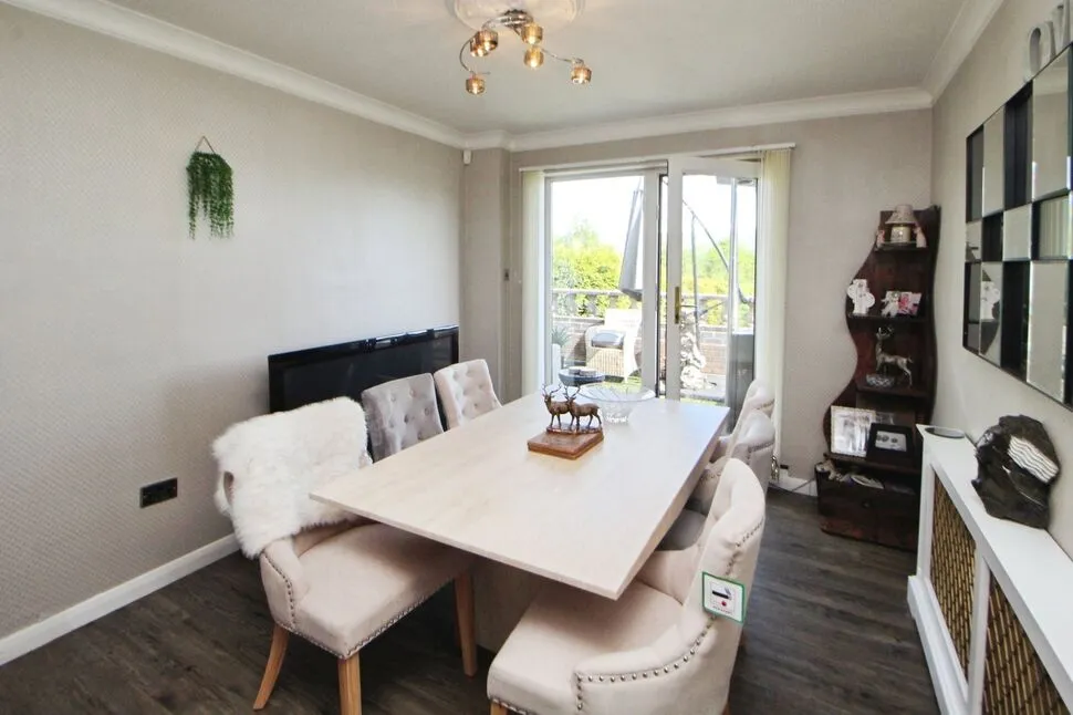 Heath Road, Glossop, Derbyshire, SK13, photo 5