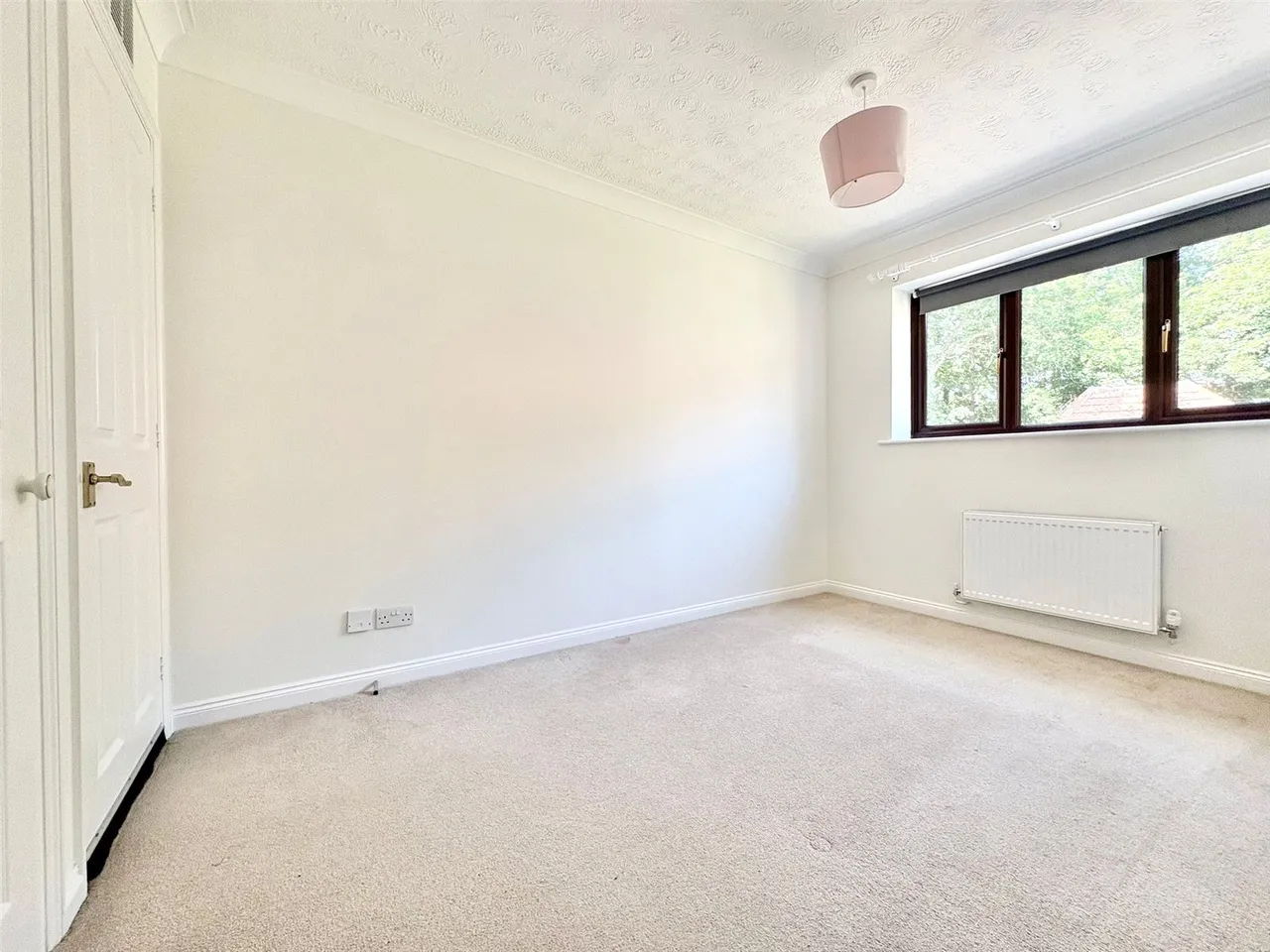 Broad Ha'penny, Wrecclesham, Farnham, Surrey, GU10 4TZ, photo 8