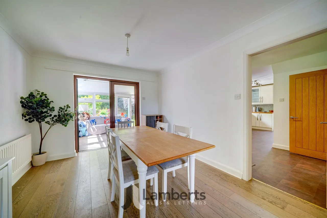 46 Longfellow Close, Redditch, photo 4