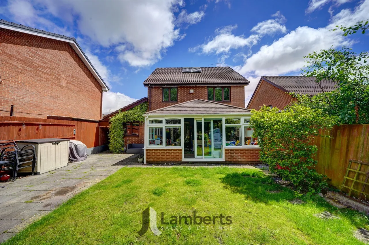 46 Longfellow Close, Redditch, photo 21