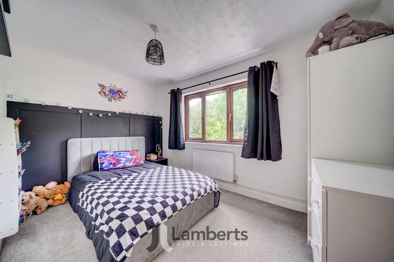46 Longfellow Close, Redditch, photo 16