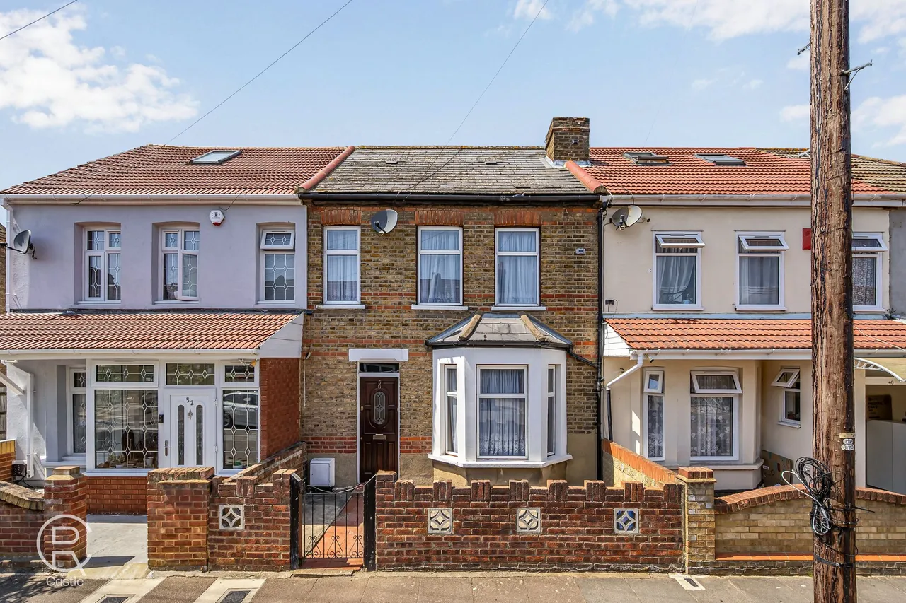 3 bed house for sale — Endsleigh Road, Southall, Greater London, UB2 5QN