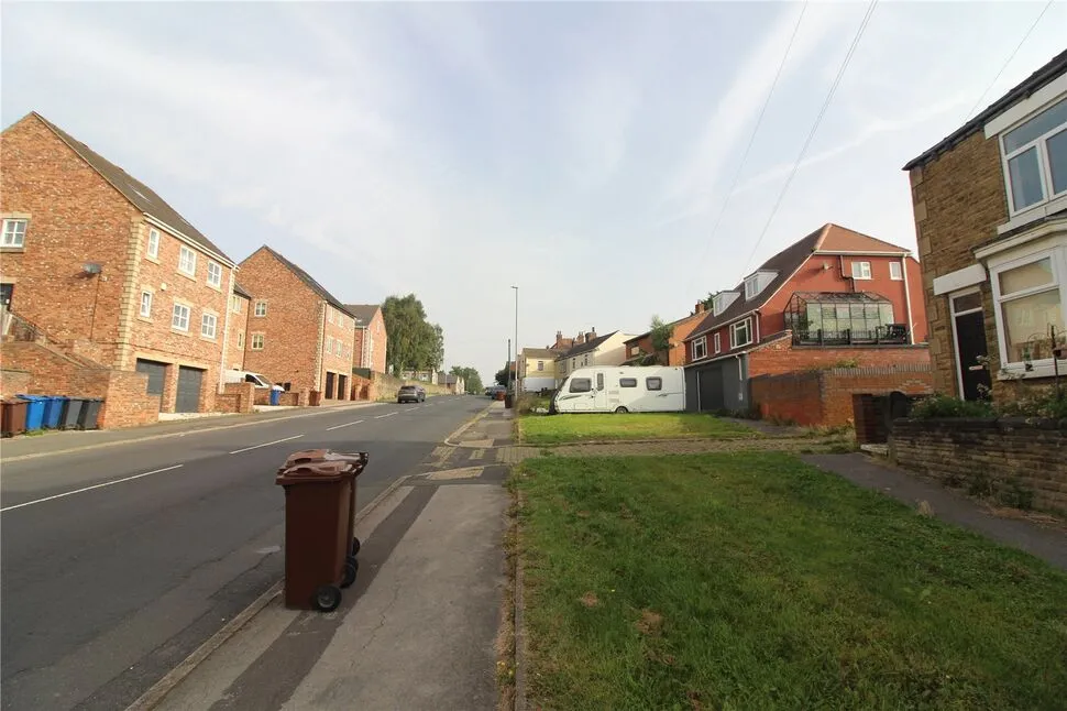 Angel Street, Bolton-upon-Dearne, S63, photo 7