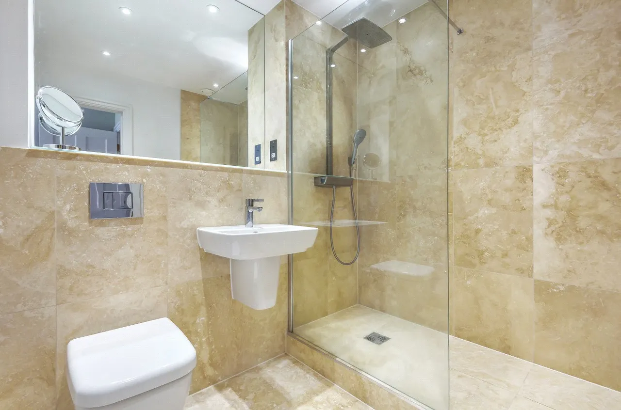 Kings Drive, Midhurst, GU29, photo 8