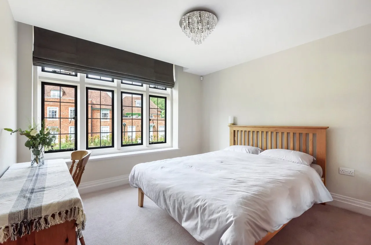 Kings Drive, Midhurst, GU29, photo 6