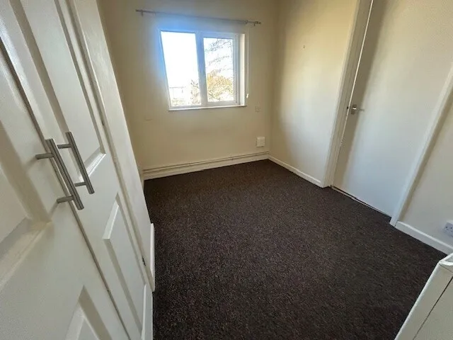 Coldhorn Crescent, Wisbech, photo 5
