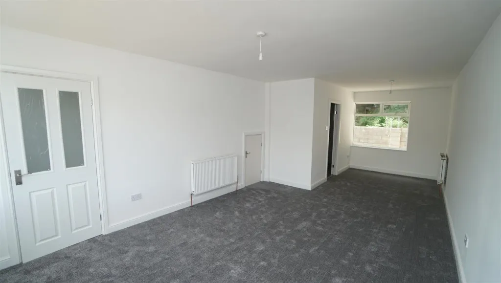 Summerbridge Crescent, Eccleshill, photo 2