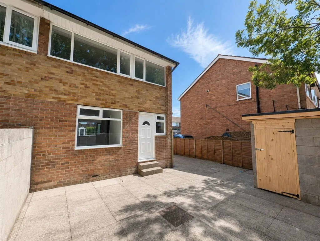Summerbridge Crescent, Eccleshill, photo 15
