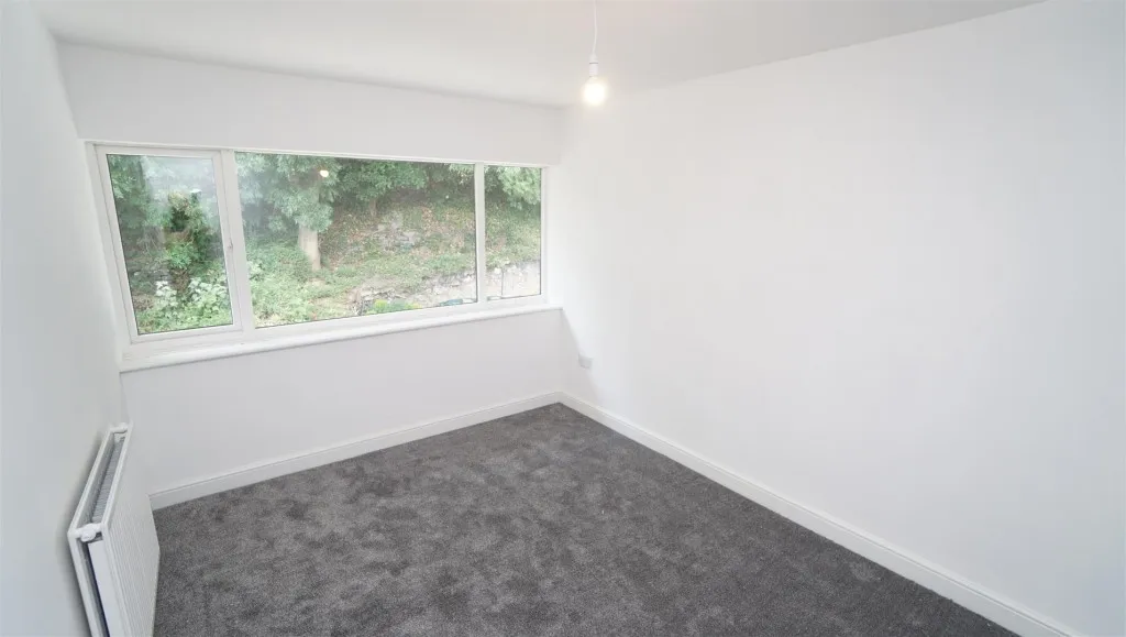 Summerbridge Crescent, Eccleshill, photo 9