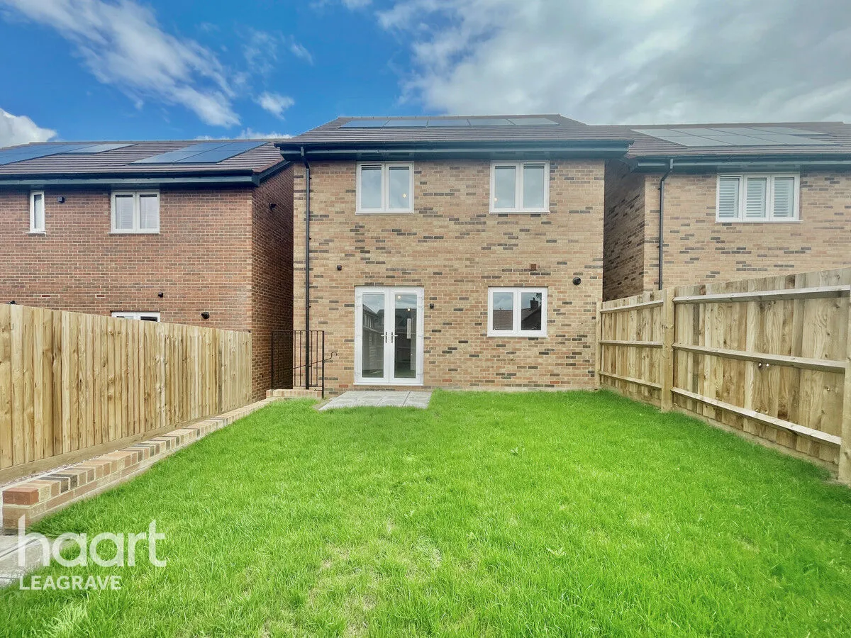 Glamis Croft, Harlington, LU5, photo 26