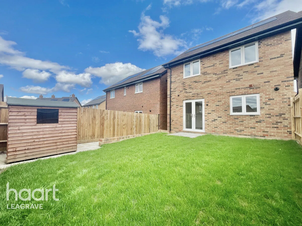 Glamis Croft, Harlington, LU5, photo 27