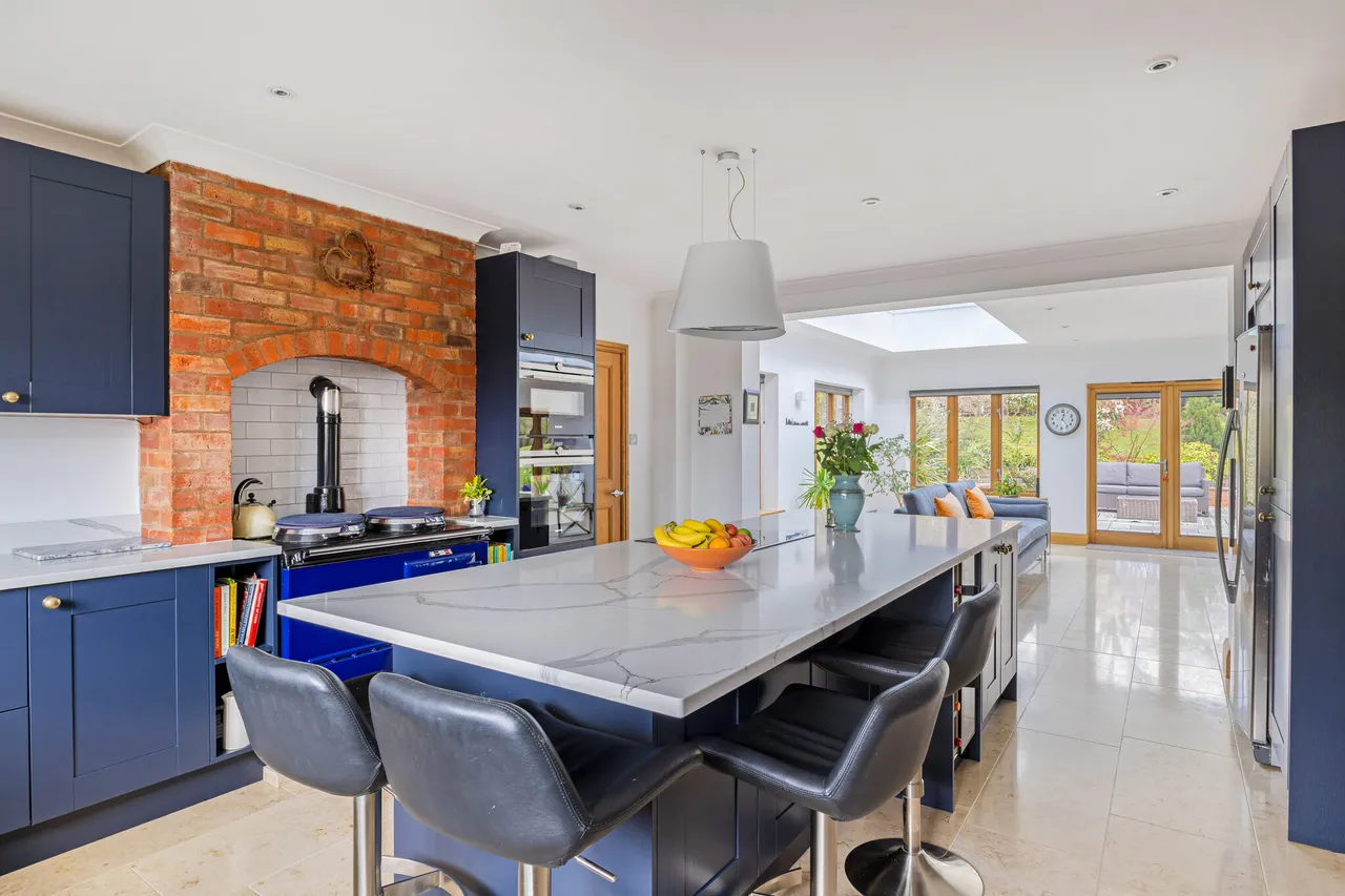 Welcombe Hills, Stratford-Upon-Avon, CV37, photo 2