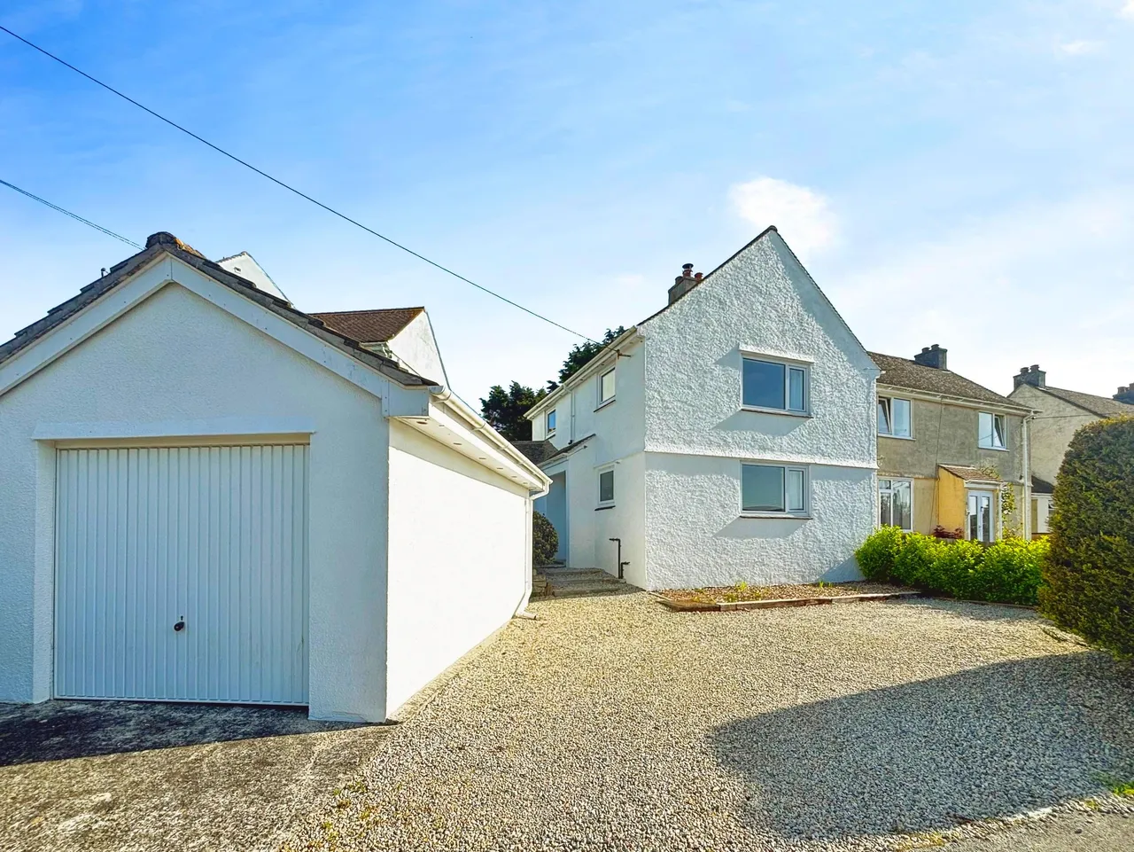 3 bed house for sale — Home Park, Landrake, PL12