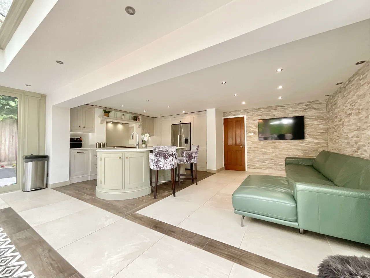 Heronpool Drive, Baldwins Gate, ST5, photo 8